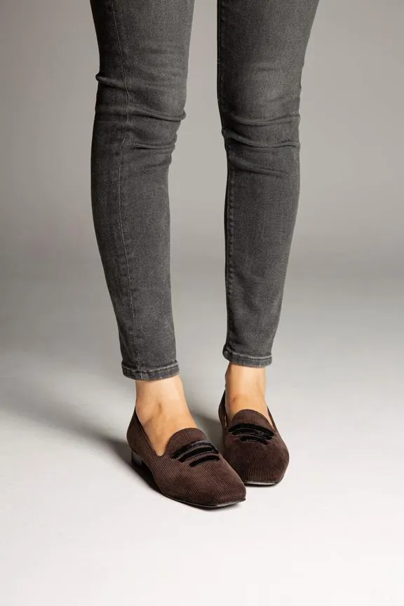 Momoc Loafers Corduroy Brown