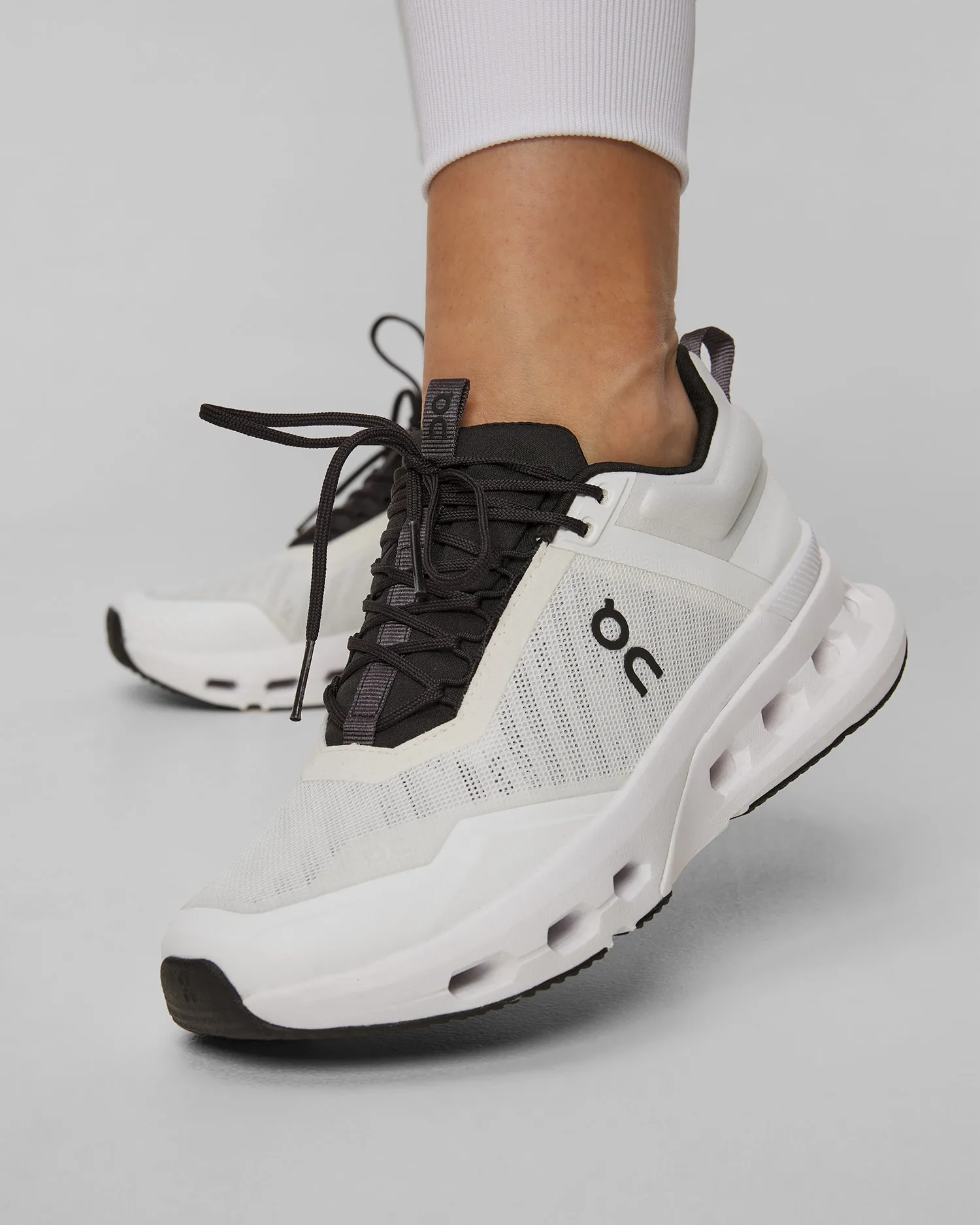 Women's training shoes On Running Cloudnova X 3WE30410462-white-black
