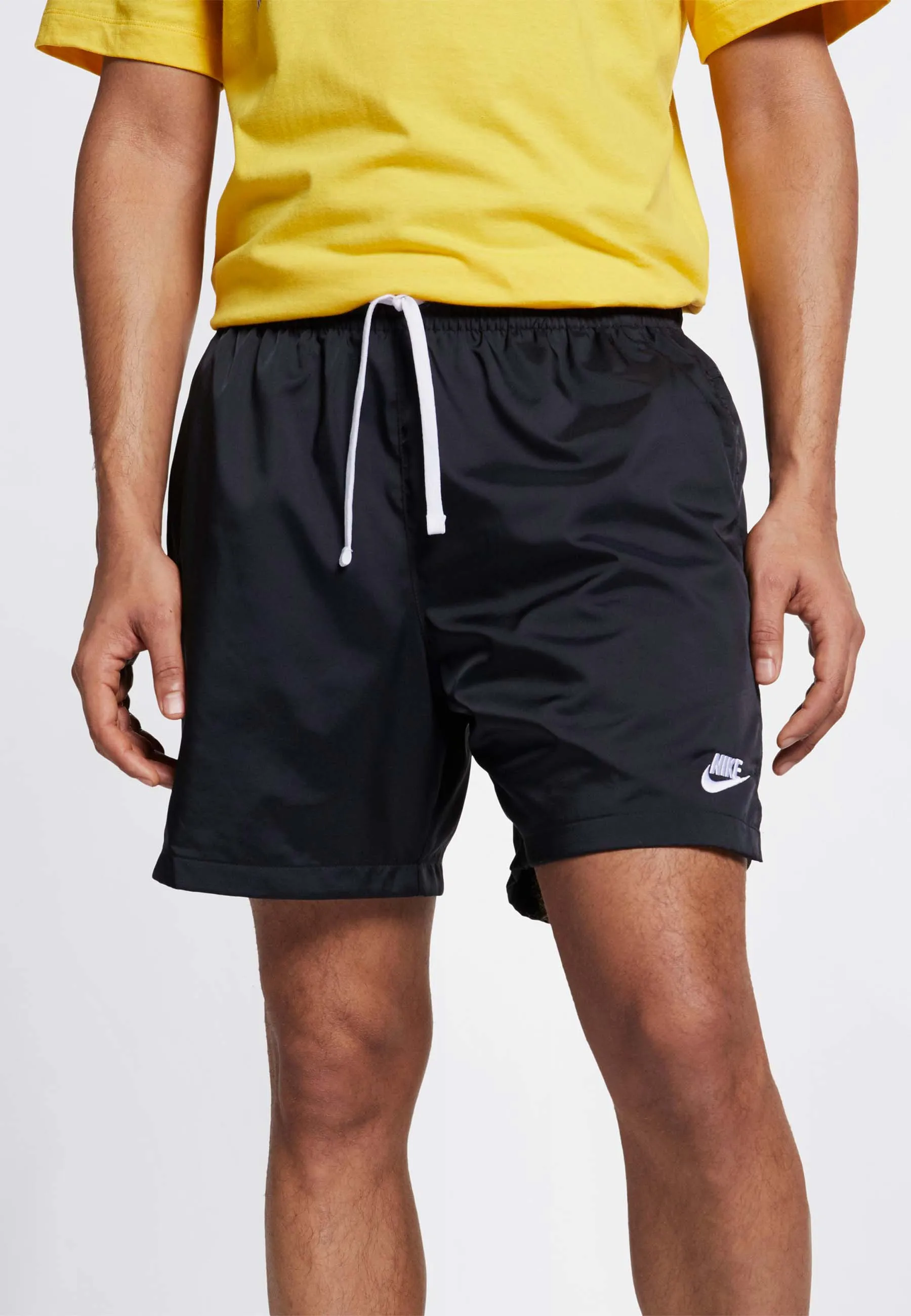 Woven Shorts - black/white